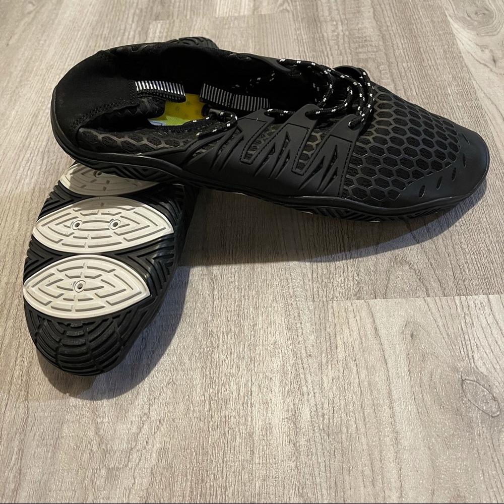 Water Shoes Swim Surf Water Sneakers Size 13.5